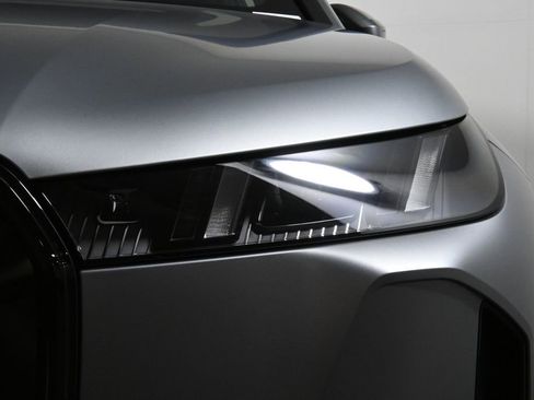 Used 2026 BMW iX xDrive45 w/ M Sport Package image 10