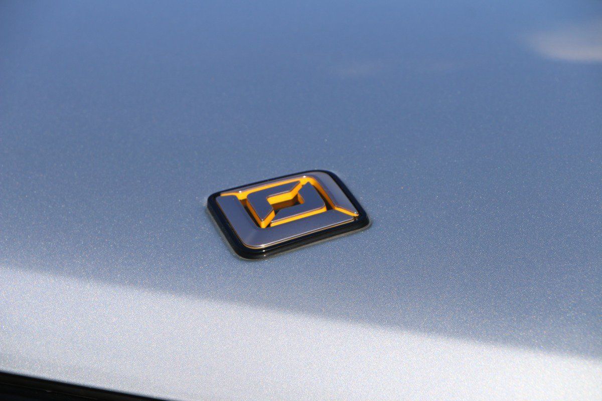 Used 2025 Rivian R1S Adventure Dual AWD/4WD image 12