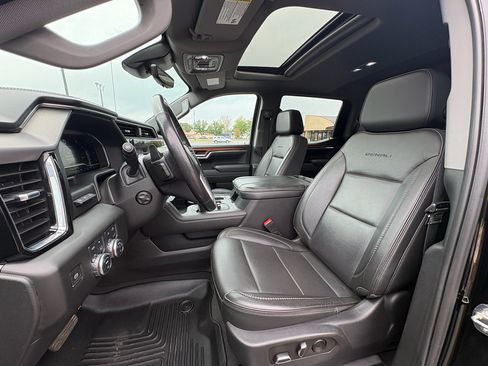 Used 2023 GMC Sierra 1500 Denali w/ Denali Reserve Package AWD/4WD image 17