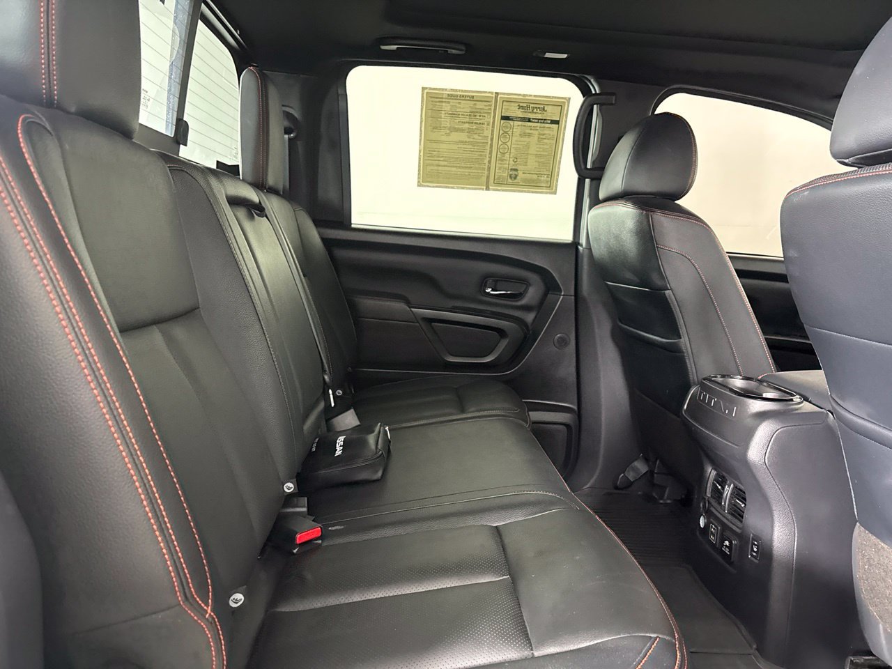 Used 2024 Nissan Titan PRO-4X w/ Pro-4x Convenience Package AWD/4WD image 28