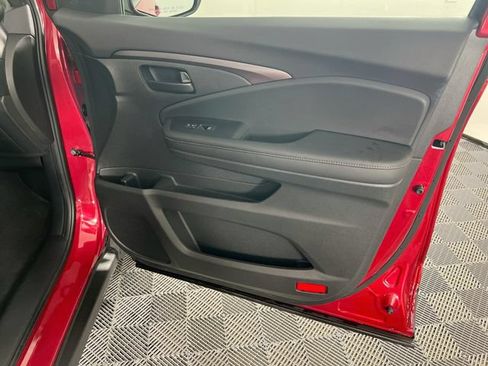 Certified 2023 Honda Passport EX-L image 31