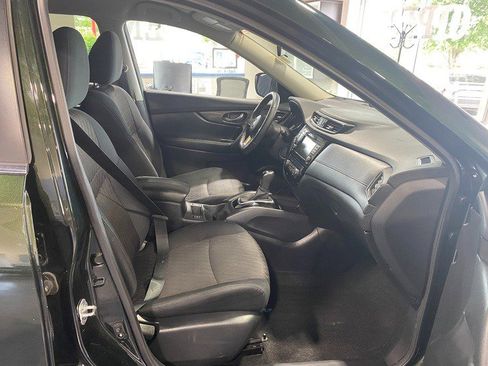 Used 2019 Nissan Rogue SV AWD/4WD image 20
