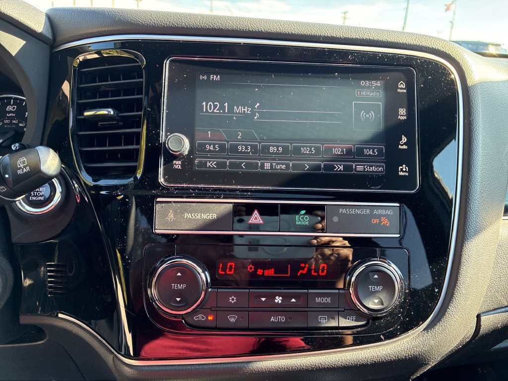 Used 2019 Mitsubishi Outlander SE AWD/4WD image 14