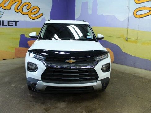 Used 2023 Chevrolet TrailBlazer LT w/ Convenience Package image 3