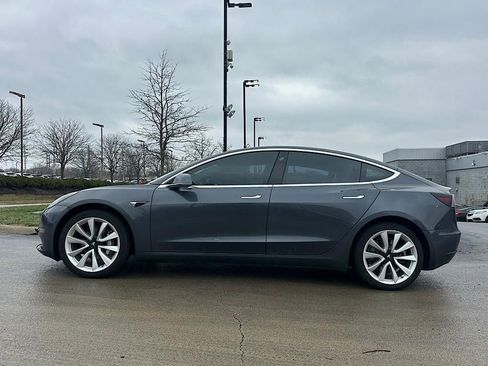 Used 2017 Tesla Model 3 Long Range image 4