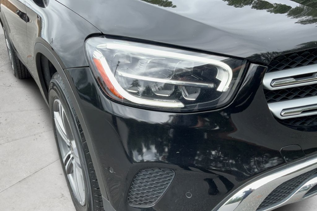 Used 2020 Mercedes-Benz GLC 300 4MATIC w/ Parking Assistance Package image 26