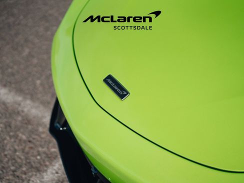 Used 2025 McLaren Artura Performance image 15