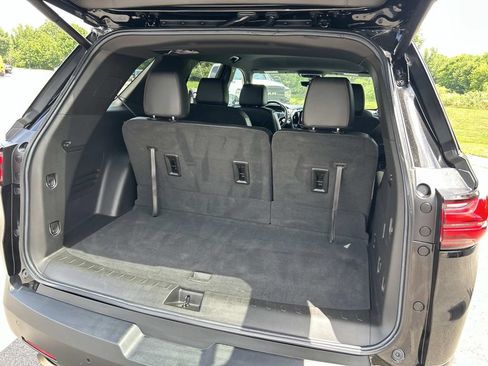 Used 2022 Chevrolet Traverse RS AWD/4WD image 16