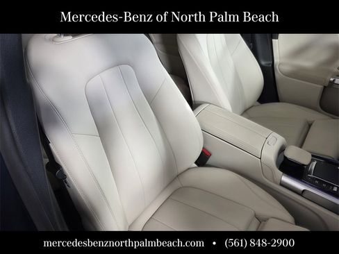 Used 2023 Mercedes-Benz GLB 250 image 28