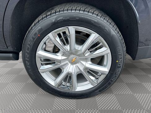 Used 2023 Chevrolet Tahoe High Country w/ Premium Package 2 AWD/4WD image 37