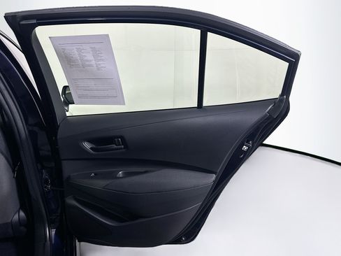 Used 2025 Toyota Corolla LE w/ Carpet Mat Package (TMS) FWD image 28
