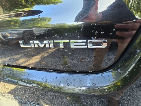 Used 2023 Jeep Compass Limited w/ Sun and Sound Group AWD/4WD image 14