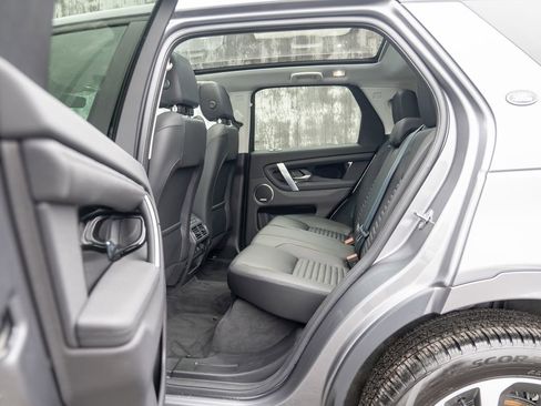 Certified 2024 Land Rover Discovery Sport S image 34