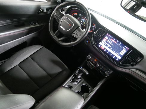 Used 2025 Dodge Durango GT AWD/4WD image 9