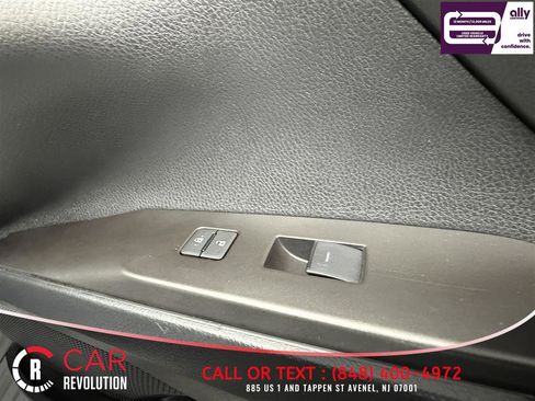 Used 2023 Toyota Camry SE image 34