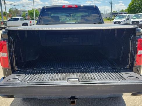 Used 2019 GMC Sierra 1500 SLE w/ Black Pack AWD/4WD image 8
