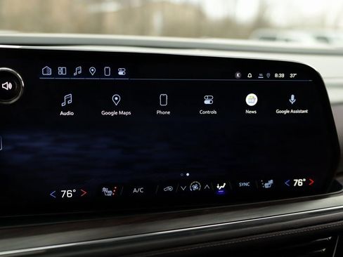 Certified 2025 Chevrolet Suburban Z71 w/ Z71 Off-Road Package image 17