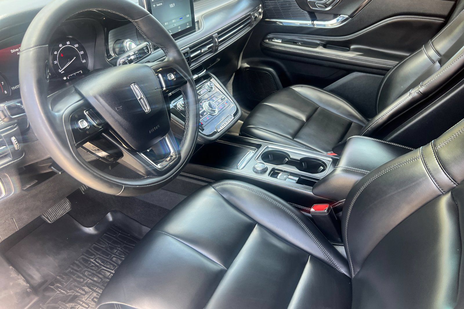 Used 2022 Lincoln Corsair FWD image 10