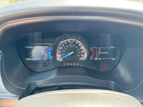 Used 2022 Ford Ranger Lariat w/ Tremor Off-Road Package AWD/4WD image 12