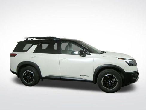 Used 2024 Nissan Pathfinder Rock Creek AWD/4WD image 2