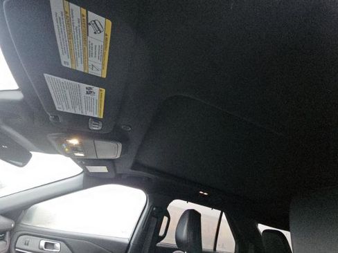 Used 2025 Ford Explorer ST-Line w/ Premium Package image 13