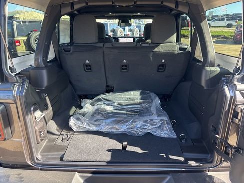New 2026 Jeep Wrangler Unlimited Sport AWD/4WD image 23