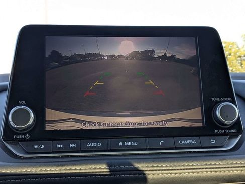 Certified 2023 Nissan Rogue SV image 27