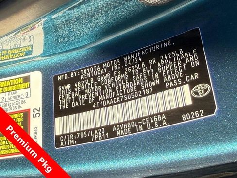 Used 2025 Toyota Camry XLE w/ Premium Package image 31