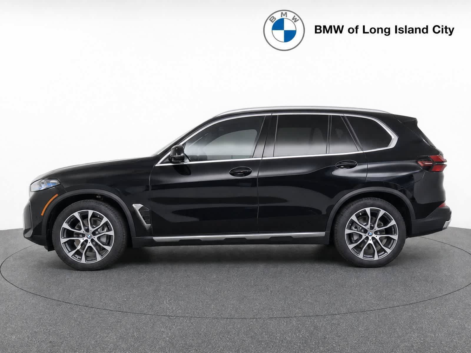 New 2026 BMW X5 xDrive40i w/ Climate Comfort Package AWD/4WD image 4