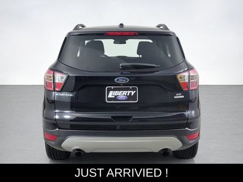 Used 2017 Ford Escape SE w/ SE Leather Comfort Package FWD image 4