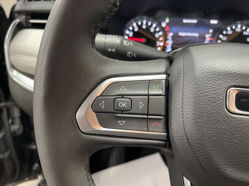 Used 2024 Jeep Compass Limited image 18