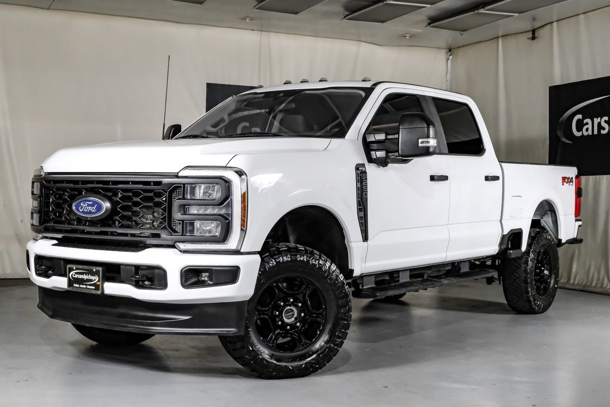 Used 2023 Ford F250 XL w/ STX Appearance Package AWD/4WD image 4