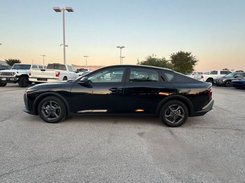 Used 2026 Kia K4 FWD image 2