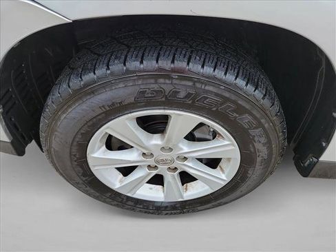Used 2012 Toyota Highlander 4WD w/ Tech Pkg image 9