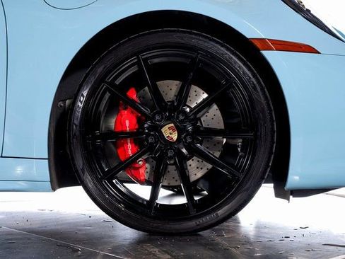 Used 2024 Porsche 911 Carrera 4S image 13