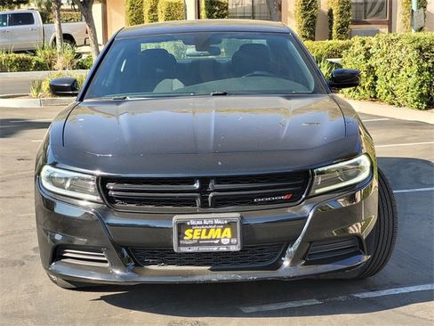 Certified 2022 Dodge Charger SXT image 3