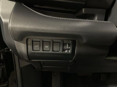 Used 2023 Subaru Ascent Limited image 27