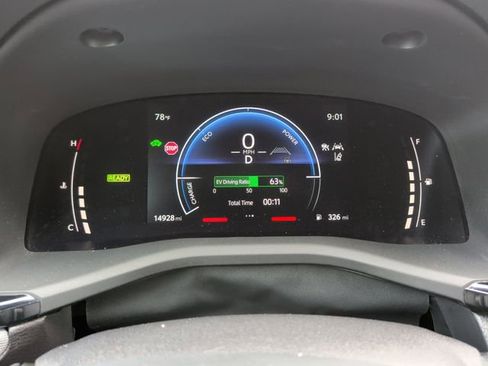 Used 2025 Toyota Camry LE w/ Convenience Package FWD image 21