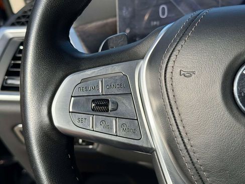 Used 2023 BMW X7 xDrive40i w/ Executive Package image 32