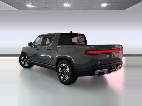 Used 2023 Rivian R1T Adventure AWD/4WD image 3
