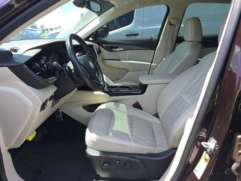 Used 2021 Buick Envision Avenir FWD image 9