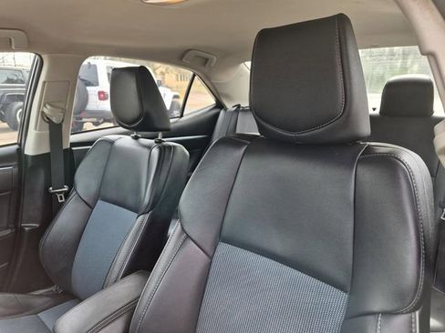 Used 2015 Toyota Corolla S image 16