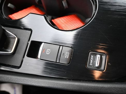 Used 2025 Nissan Rogue SV FWD image 22