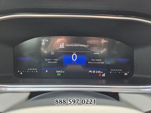 Used 2025 Volkswagen Taos SE FWD image 29