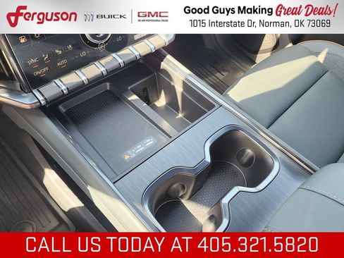 New 2026 GMC Acadia AT4 w/ Luxury Package AWD/4WD image 33