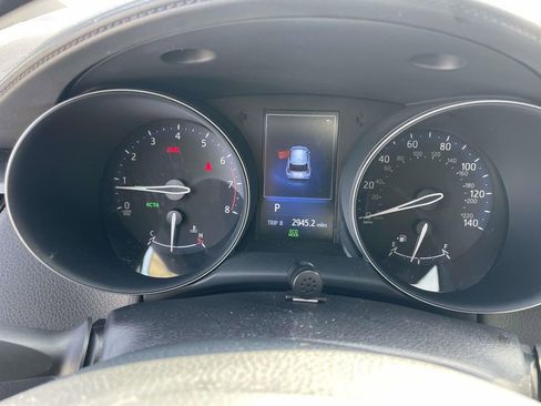 Used 2018 Toyota C-HR XLE FWD image 21