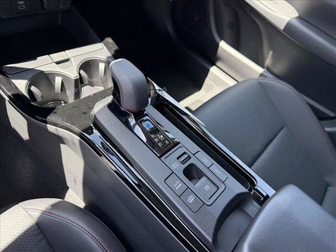 New 2026 Toyota Prius Plug-In Hybrid FWD image 13