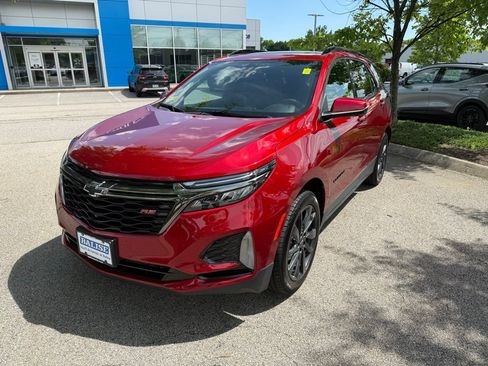 Used 2023 Chevrolet Equinox RS w/ RS Leather Package AWD/4WD image 9