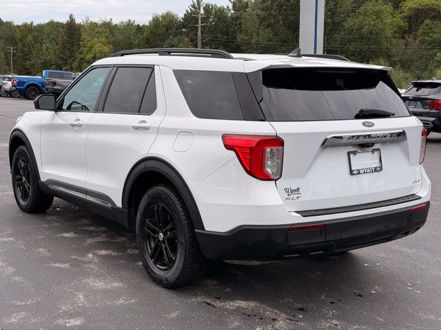 Used 2022 Ford Explorer XLT AWD/4WD image 8