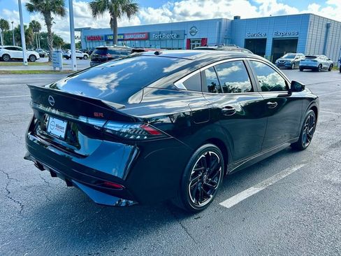 New 2026 Nissan Sentra SR w/ Floor Mat Package FWD image 5